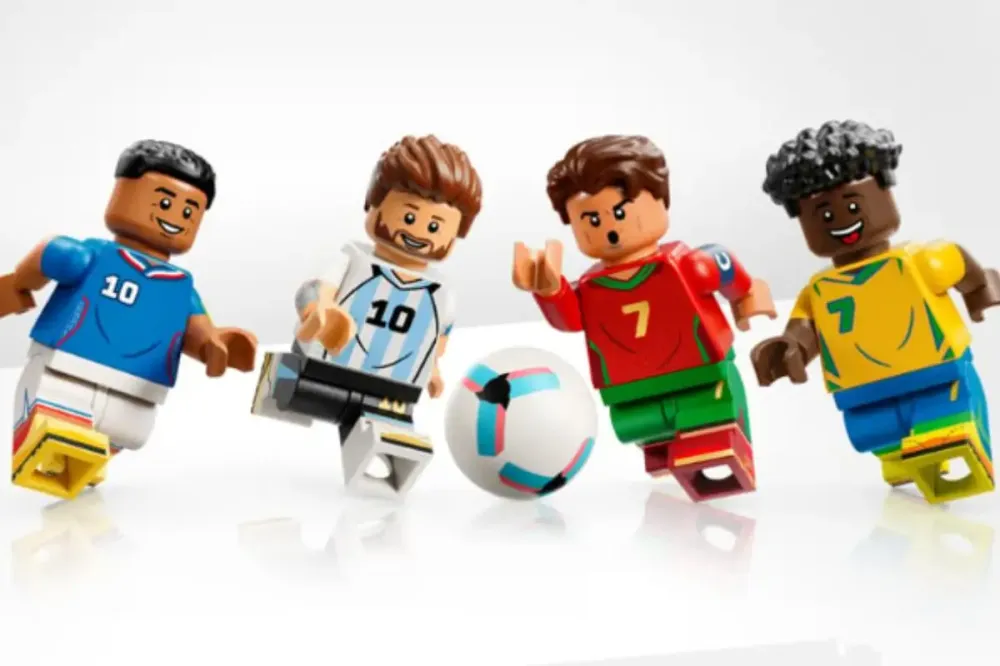 Cristiano Ronaldo, Messi, Vini Jr e Mbappé são os novos bonecos da LEGO; veja preços