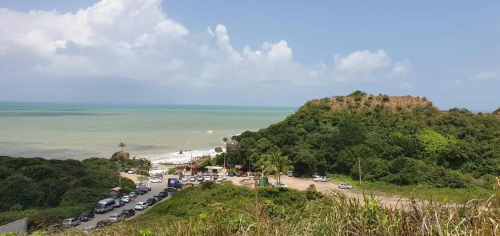 Corpo de turista é encontrado na praia de Coqueirinho, no Litoral Sul da Paraíba.