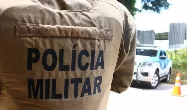 Soldado da PM mata ex-companheiro policial.