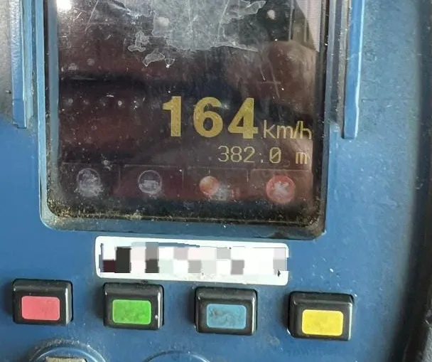 Carro é flagrado a 164 quilômetros por hora em BR no Grande Recife
