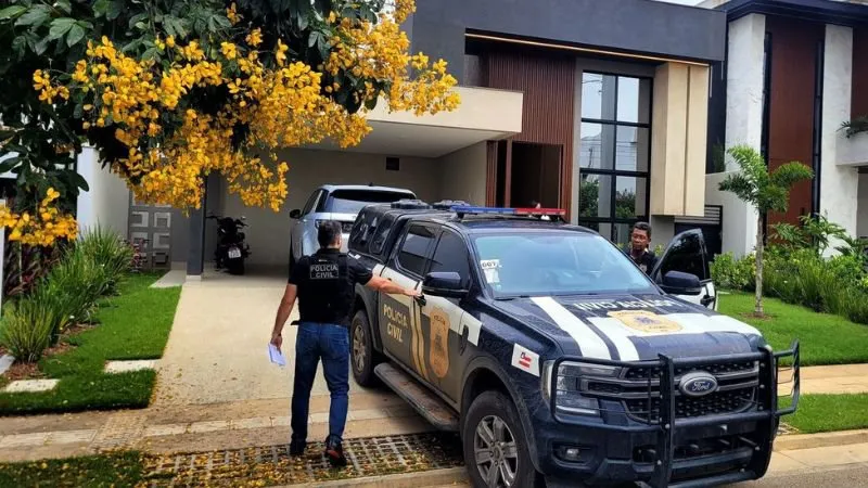 Líder de facção que atua com roubo e desmanche de veículos 'cai' em cerco da polícia na Bahia