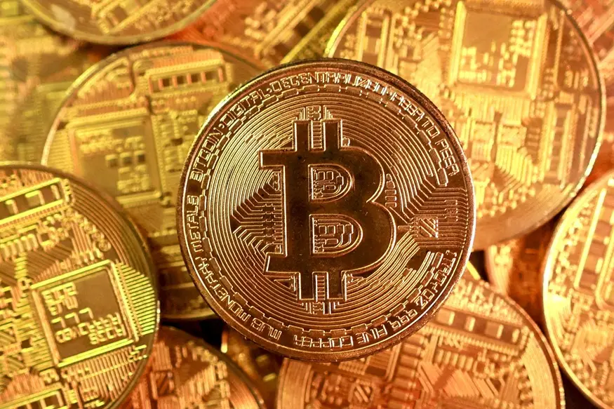 Bitcoin cai à espera de novos desdobramentos em conflito no Oriente Médio