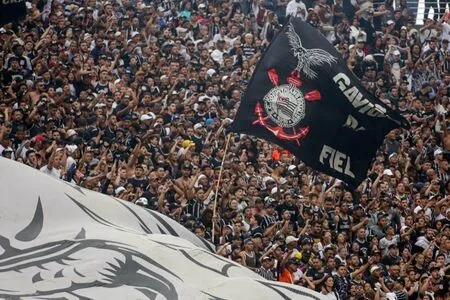 SAFiel lança projeto 2.0 para captar R$ 2,5 bi e 'salvar' Corinthians: 'Construir juntos'