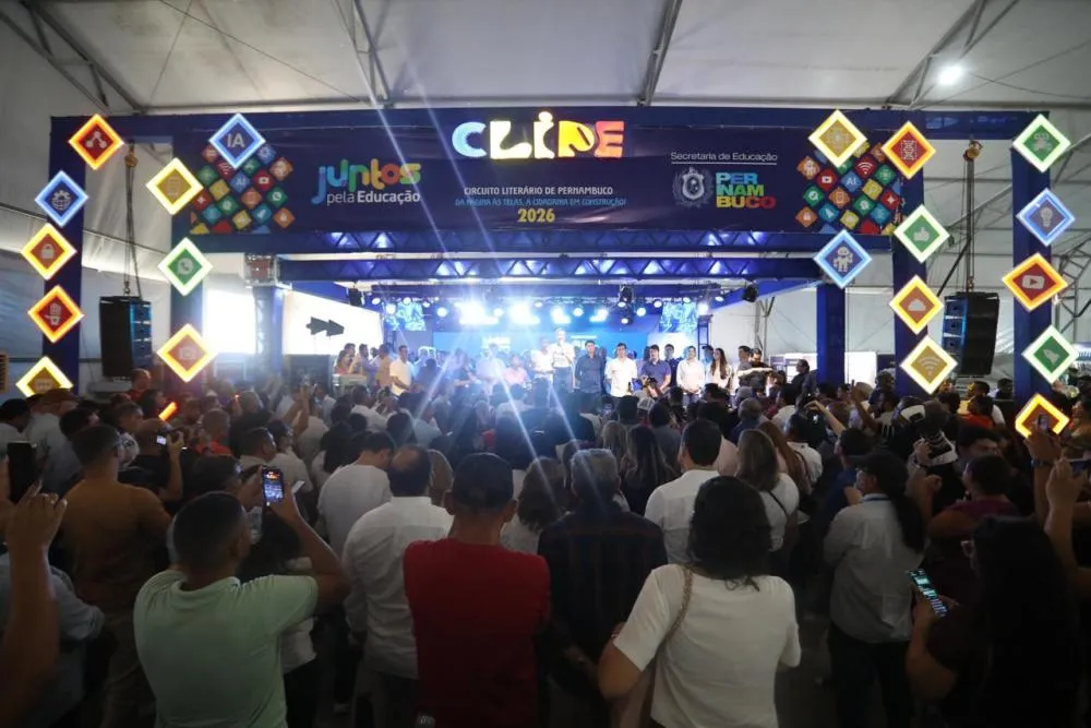 No Circuito Literário em Petrolina, Estado autoriza pagamento do PIX Tênis e obras de duas creches