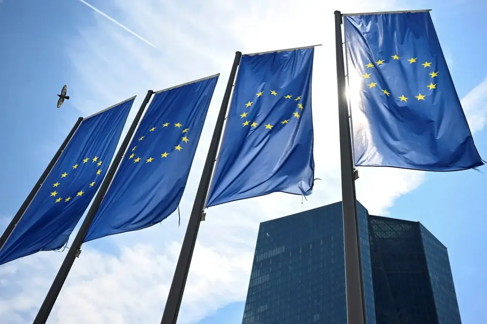 Vendas do varejo da zona do euro caem 0,2% em fevereiro ante janeiro