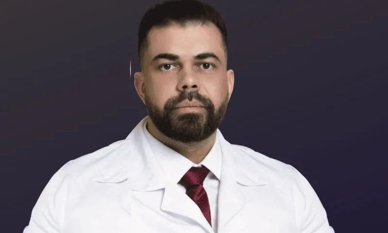 Justiça manda prender médico investigado por morte após procedimento estético no Recife.