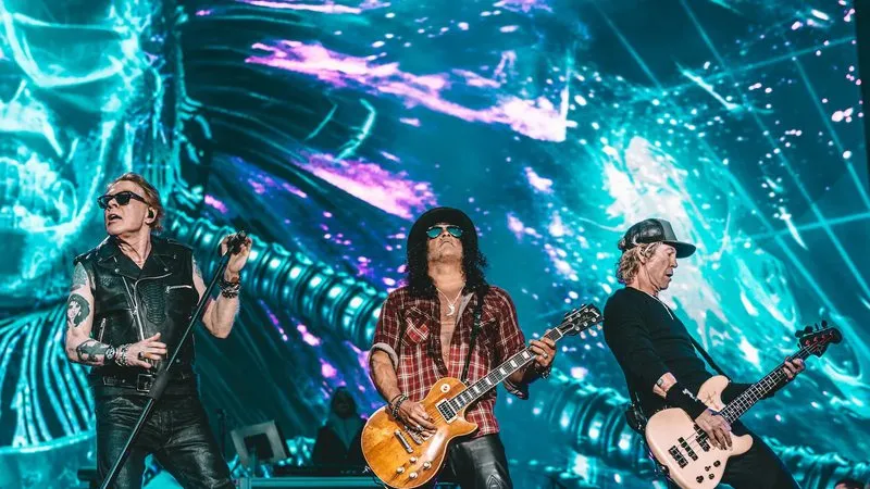 Guns N’ Roses já está em Salvador; veja o detalhe que faz show desta quarta ser único