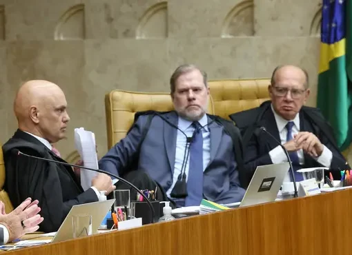 Grupo de ministros do STF vê risco de pauta anti-Corte dominar campanha eleitoral.