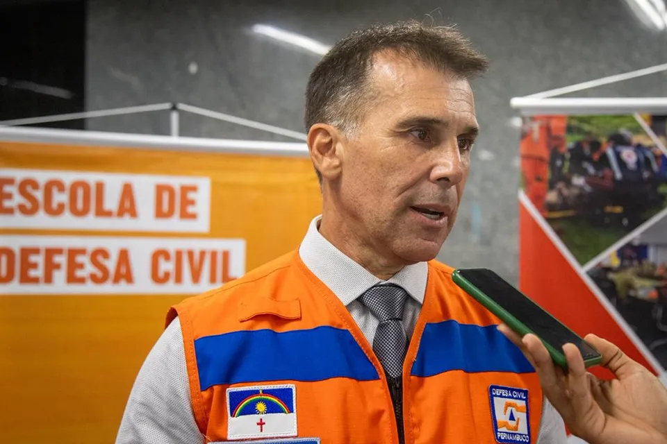 Pernambuco tem 235 mil pessoas em áreas de alto e muito alto risco em 925 localidades