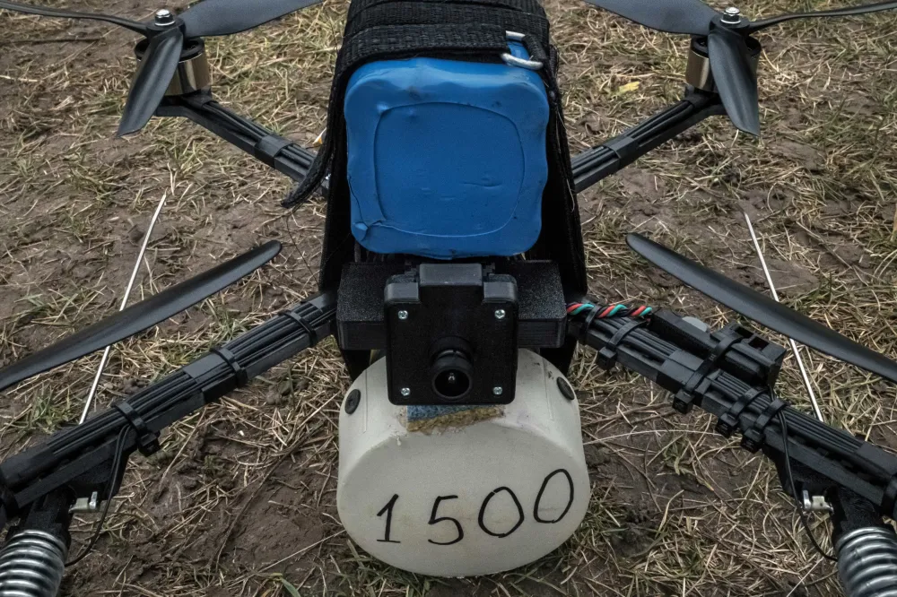 Ucraniano inventa brinquedo para pets que acabou virando um drone mortal na guerra.