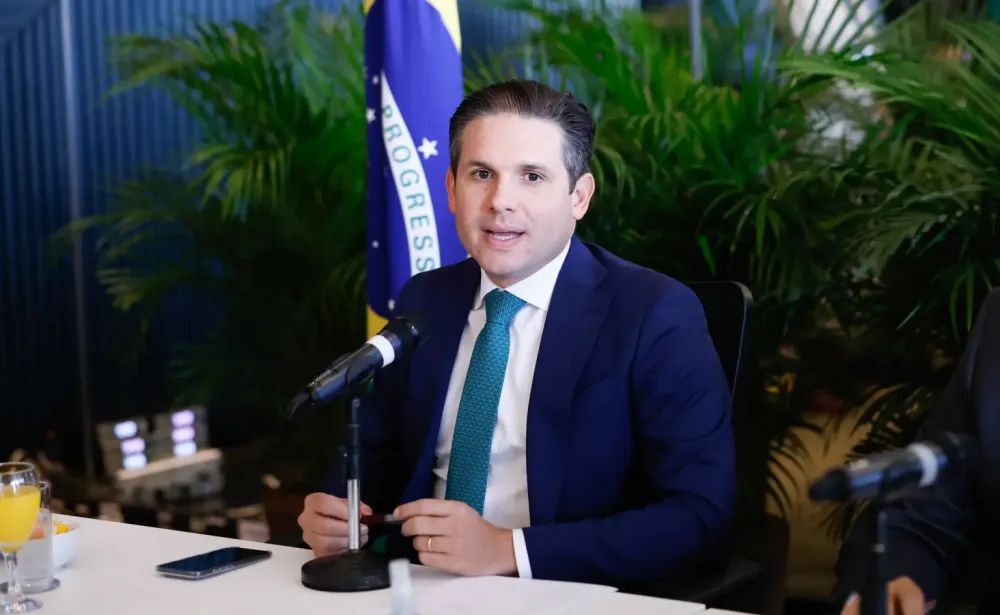 Motta: Câmara pode discutir ‘taxa das blusinhas’, mas precisa saber impacto fiscal