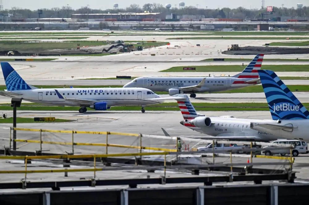 American Airlines nega envolvimento e interesse em fusão com United Airlines
