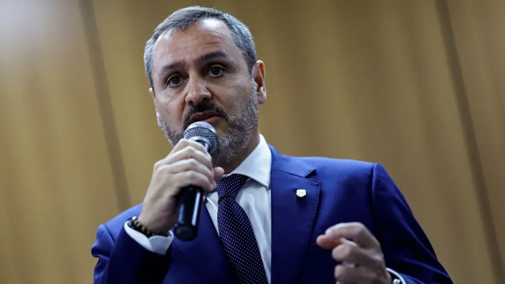 Oposição quer convocar diretor-geral da PF no Senado