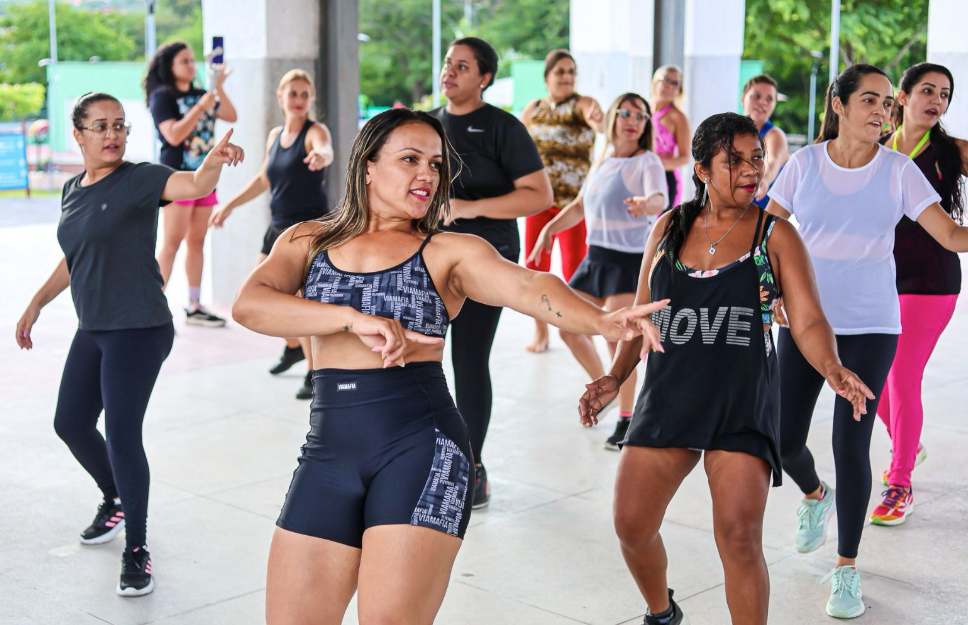 Projeto “Gravatá Seu Verão Também é Aqui” segue animando a população com dança e lazer.