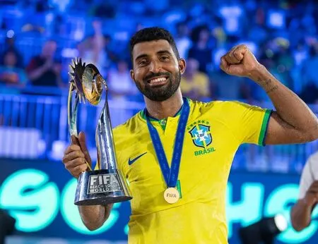 Tricampeão Mundial de Beach Soccer, pernambucano Filipe Silva mira novas conquistas na modalidade.