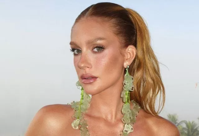 Marina Ruy Barbosa chama atenção ao usar look sustentável: “Nunca cansa”.