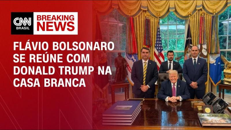 Flávio Bolsonaro se reúne com Trump na Casa Branca; Eduardo participa do encontro
